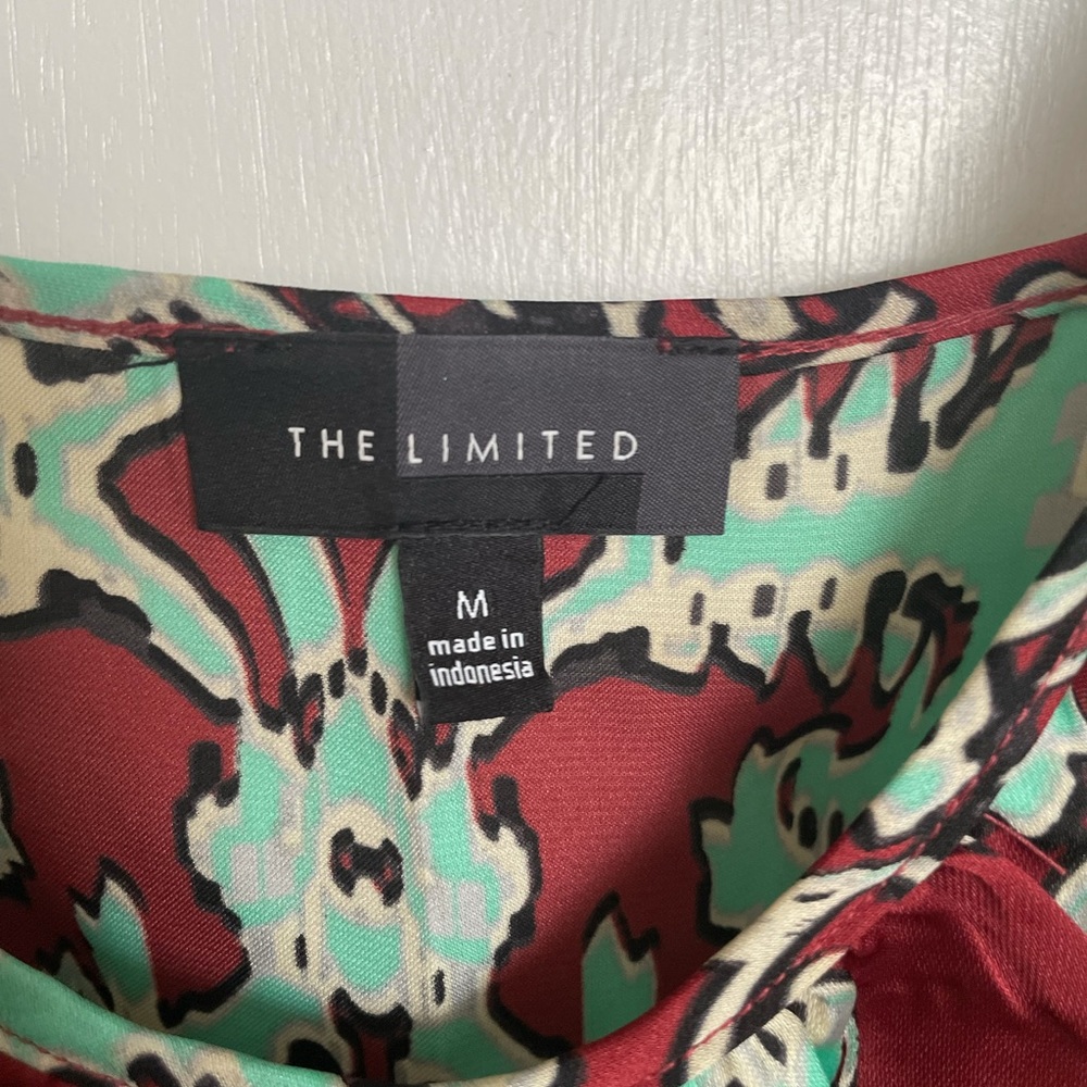 The Limited Sleeveless Camisole Top - Size M - Picture 3 of 10